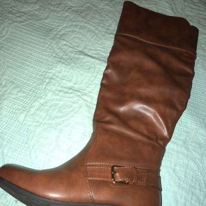 Brown boots